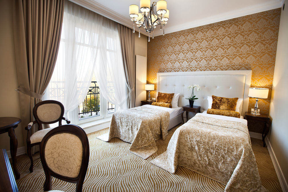 Rezydencja Luxury Hotel Bytom Piekary Slaskie Ngoại thất bức ảnh